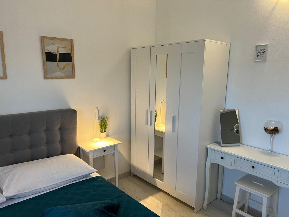 Apartments And Rooms Lorena 236 Rovinj Exterior foto