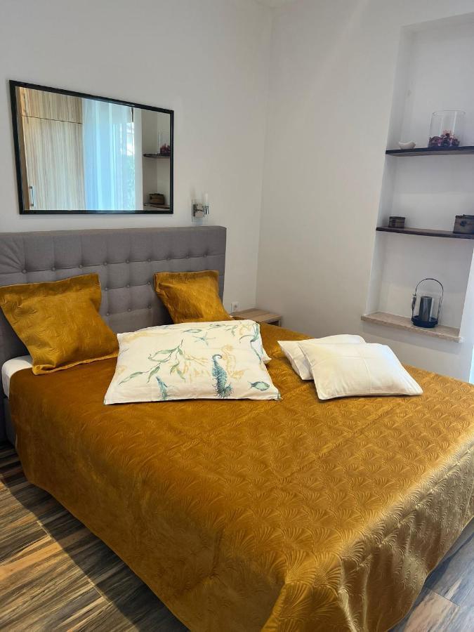 Apartments And Rooms Lorena 236 Rovinj Exterior foto