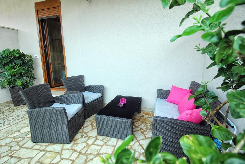 Apartments And Rooms Lorena 236 Rovinj Exterior foto
