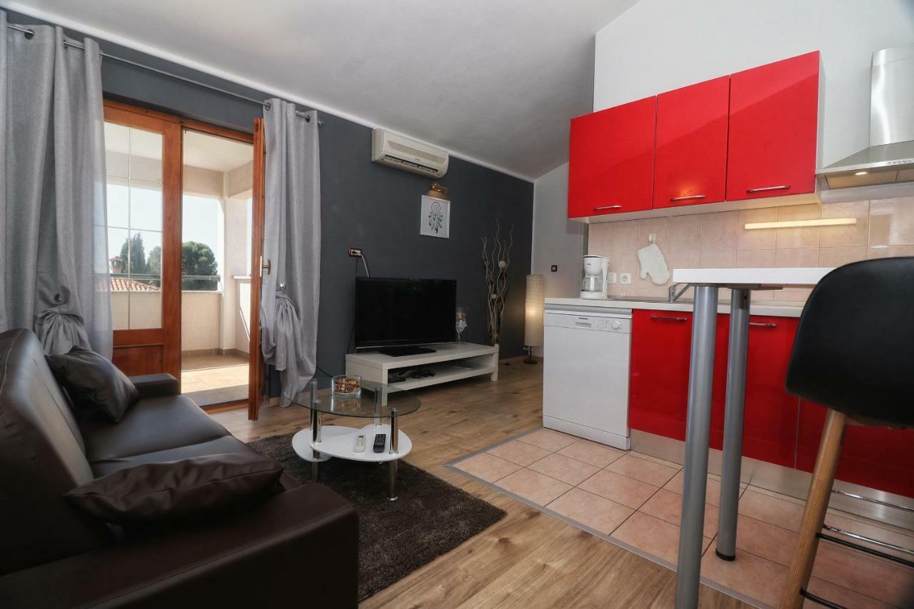 Apartments And Rooms Lorena 236 Rovinj Exterior foto